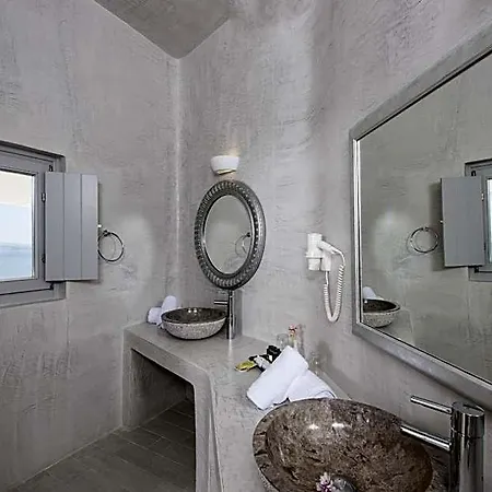 أجنحة أمبيشان 3* أويا